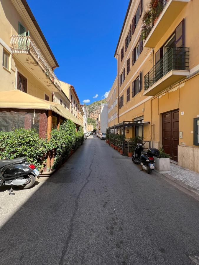 Sea Apartments Terracina Exterior foto